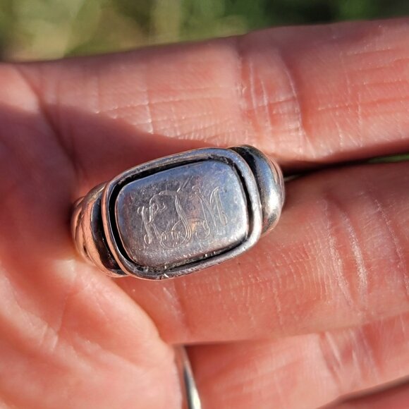 Heavy solid 925 sterling silver vintage engraved monogram ring - Picture 14 of 16